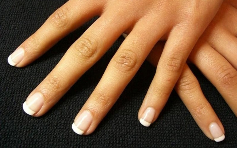 Blanchir ses ongles astuces et méthodes naturelles La Loge Beauté