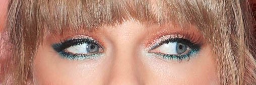 Taylor Swift au regard irisé