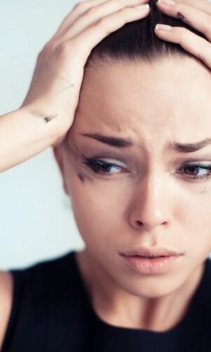 Les erreurs maquillage qui nous donnent un air fatigué