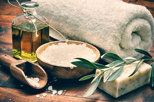 huile d'olive, gros sel toutes les astuces beauté de la loge beauté