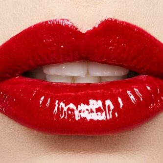erreurs à ne plus faire avec un rouge à lèvres liquide