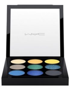 Maquiller les yeux bleus avec Mac Cosmétique et sa palette 9 couleurs Tropic Cool Times Nine 