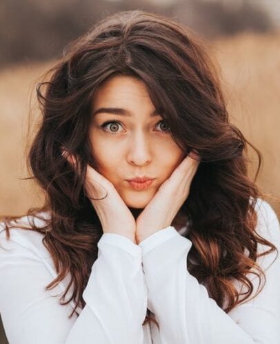 Affiner son nez par le maquillage