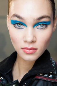 tendances maquillage automne hiver 2017/2018  : Paupières arty