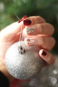 Idées nail art Noël