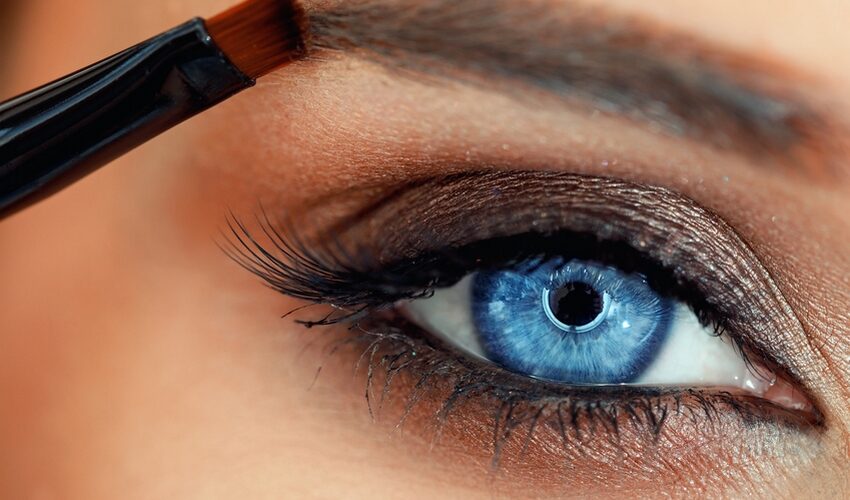 astuces maquillage pour agrandir le regard