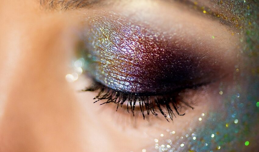 maquillage glitter space jam