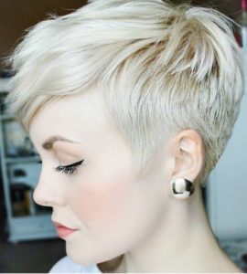 quelle coupe porter en fonction de la nature de ses cheveux : pixie