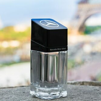 mercedes-benz select un parfum d'homme