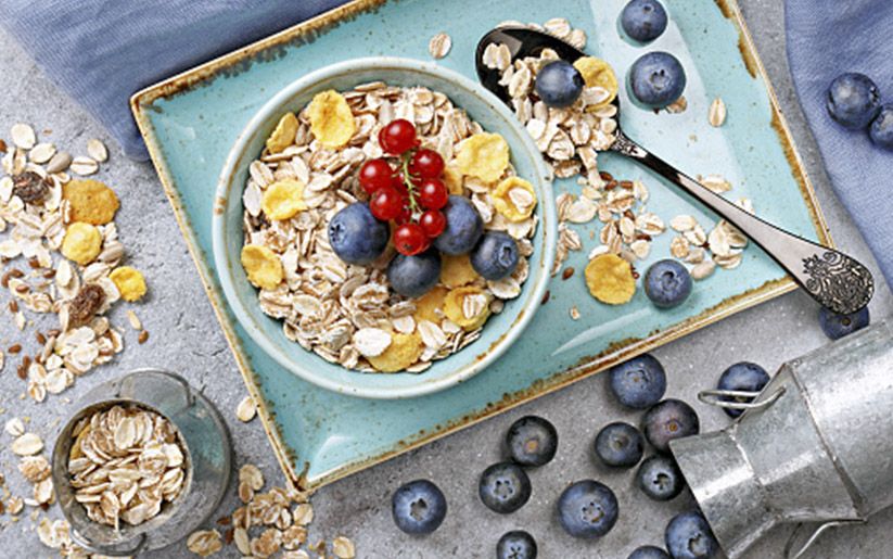 Un bol de son d'avoine au petit-déjeuner aiderait à mincir