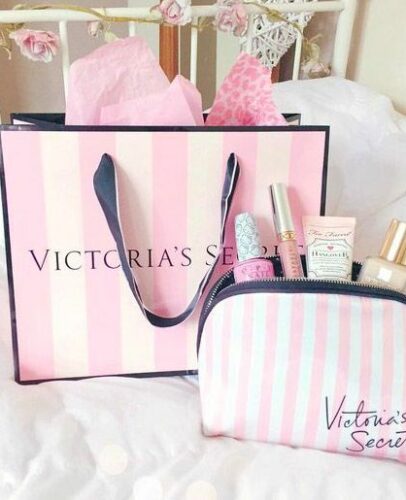 Zoom sur le maquillage Victoria's Secret