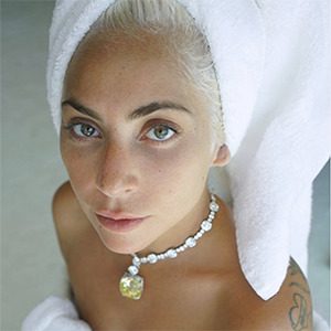 Lady Gaga star sans maquillage