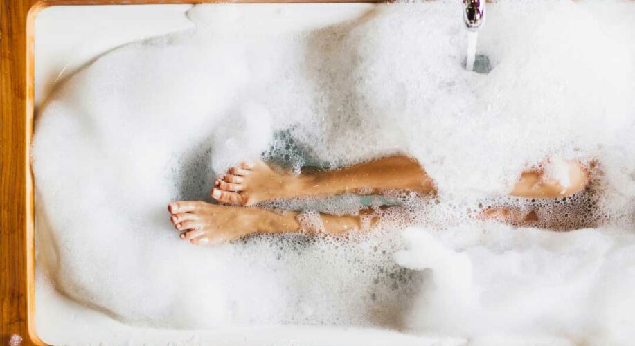 Boule de bain effervescente : votre allié des baignoires 