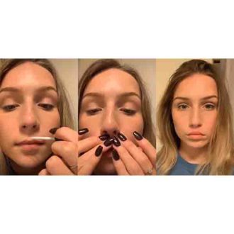 Cette jeune femme se filme sur Tik Tok, en faisant son lip glue challenge 