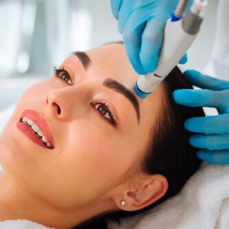 Soin hydrafacial au centre konfidentiel à Paris