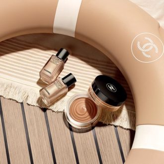 Les fluides enlumineurs Les beiges summer of glow de Chanel