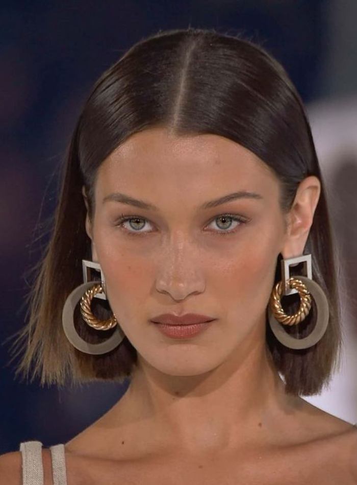 Bella Hadid, reine des défilés