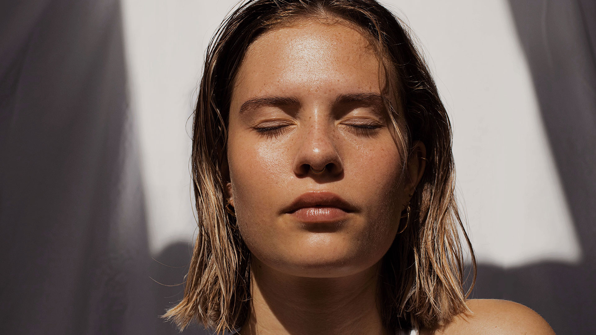 eau du riz bienfaits pour les cheveux