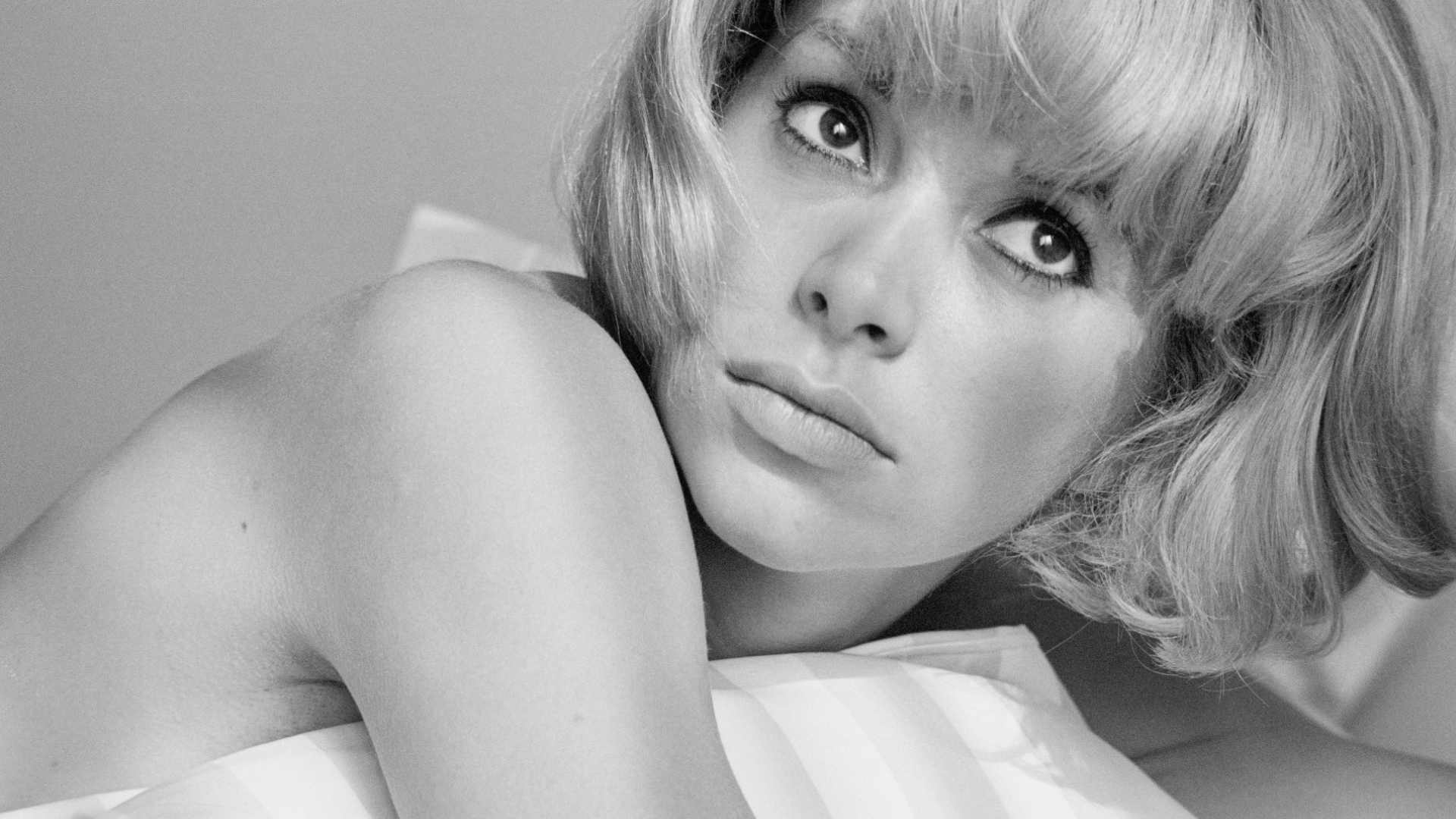 mireille darc mannequin carita