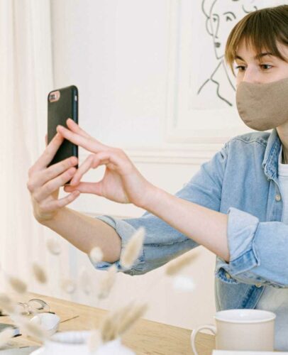 peau pandémie masque femme