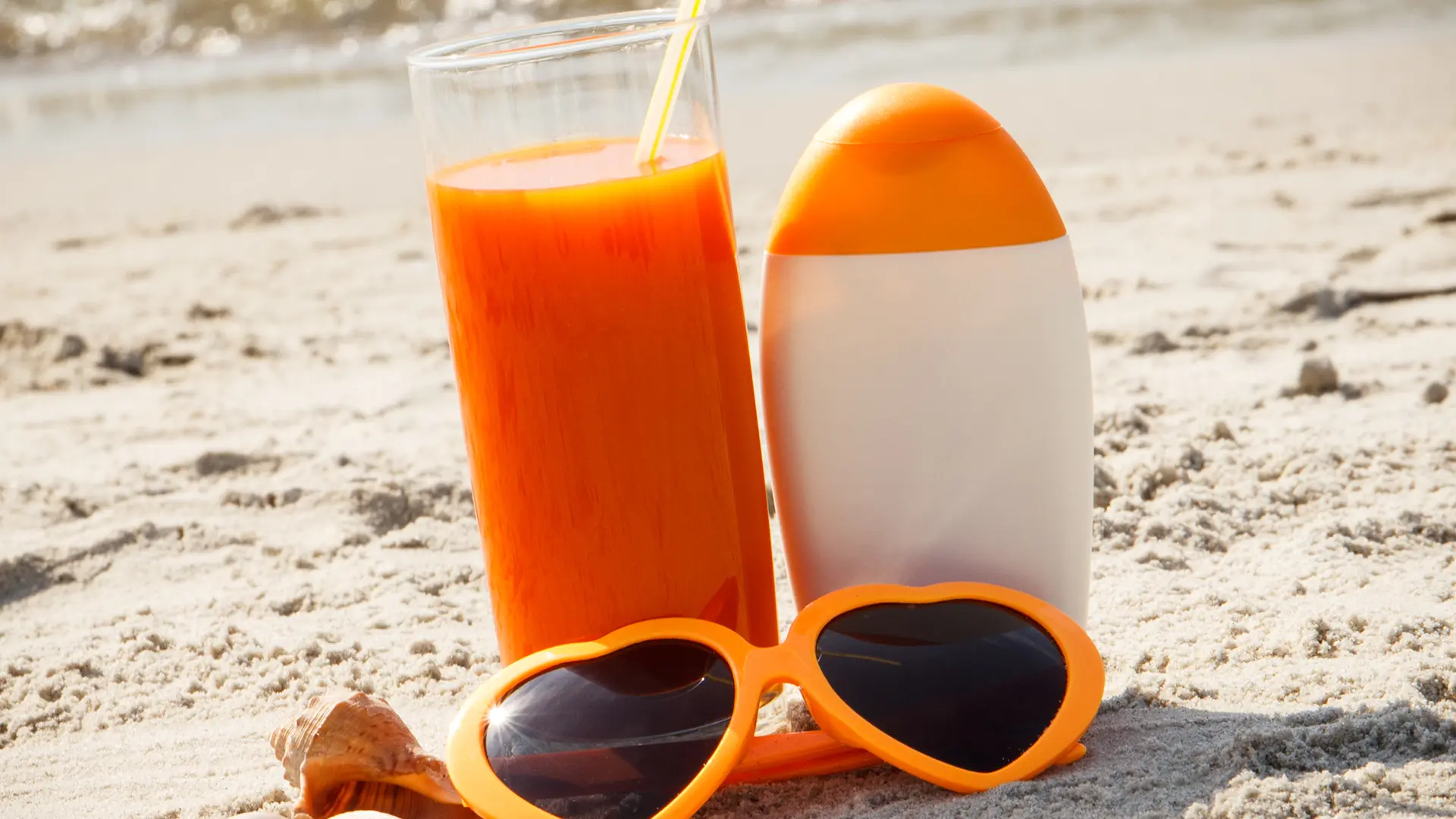 jus de carotte et crème solaire pour une peau protégée